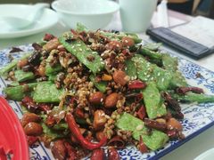 -鲁南仔·滕州炒鸡(经三路店)