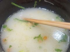 -花馬肆.云南过桥米线(汉神购物广场现场熬汤店)