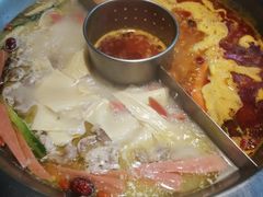 -佬土鹅肠火锅(解放路店)