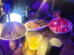 -UP嘻哈酒吧(粉巢店)