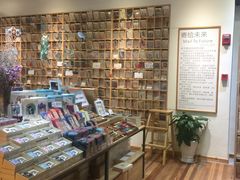 -猫的天空之城概念书店(杭州南宋御街店)