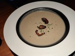 黑松露奶油蘑菇汤-West10 西拾·西餐厅·创意菜(未来科技城店)