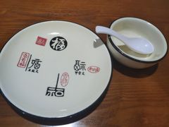 -怡妮新疆风味餐厅(东江湾路店)
