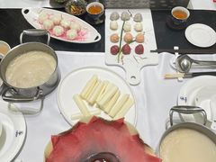 -红鼎豆捞·非遗鲍皇汤火锅(宝丰路店)