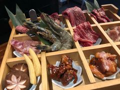 -肉魁屋·烧肉·烧鸟·酒场(高新店)
