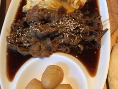 -玛格萝妮(汇智国际商业中心店)