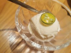 獭祭冰激凌-鸟啸酒场 by MIG(长乐路店)
