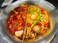 -湊湊火锅·茶憩(打浦桥日月光店)