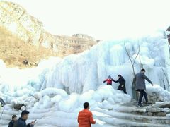 -大平台龙居瀑布旅游区