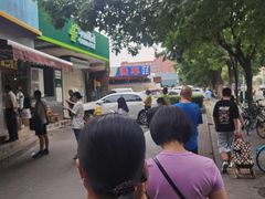 -果多美(万泉庄店)