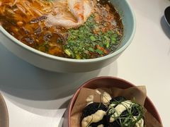 小锅米线-胡麻(静安嘉里店)