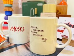-Moses写字咖啡