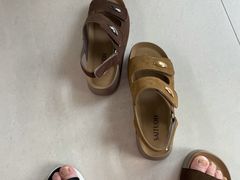-义乌小商品批发市场(中国小商品城·篁园服装市场店)