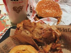 劲脆鸡腿堡人气明星餐-肯德基(东直门来福士店)