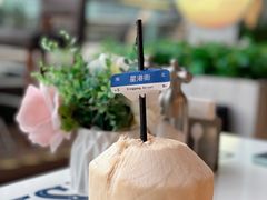 -中茵皇冠假日酒店·棕榈岛湖畔餐厅