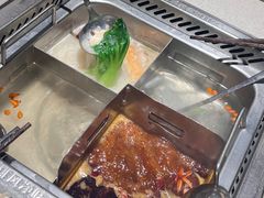 四宫格锅底-海底捞火锅(奥体南路店)