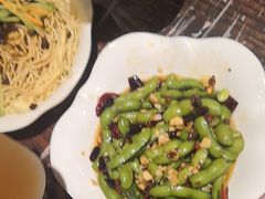 -老街烧烤大排档·地道湖北菜·龙虾馆(汉口火车站店)