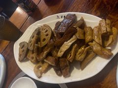 -老鼎万春卤菜(五代传承创始老店)