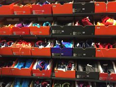 -COACH蔻驰(赛特奥特莱斯店)