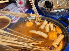 -马路边边串串香(苗栗路店)