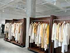 -洪小鹏生活美学馆(领SHOW天地店)