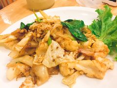 -J Daeng Seafood