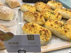 -奈雪的茶(湖滨银泰in77C区PRO店)