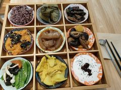 -轻蔬不用等·素食(江苏路店)