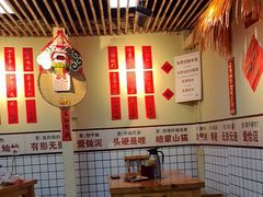 -明姨仔潮汕美食·碳炉猪脚·汕尾牛腩饭·起片鸡煲(起义路店)