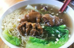 Pork Trotter with Longevity Noodles