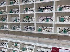 -诺柯视眼镜-蔡司依视路官方工厂店(淞南一店)