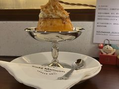 -Café Monson