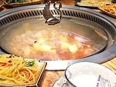 -山河屯铁锅炖鲜鹅·东北菜(开发区一店)