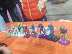 -逝水玩具折扣店