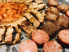 招牌厚切猪五花-三肥两瘦烤肉(鹿城店)