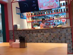 -小蛮椒麻辣烫·麻辣拌(青浦宝龙店)