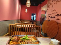 -老街烧烤大排档·地道湖北菜·龙虾馆(汉口火车站店)