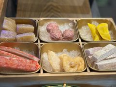 -尚尚仙·酸汤猪手·猪肚鸡火锅(华联万柳购物中心店)