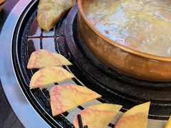 -阿山卓·野生菌火锅·纳西火塘烤肉