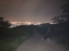 -鬼笑石后山停车场