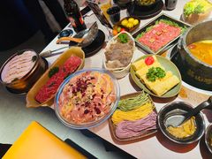 -芸山季·云南野生菌火锅(人民广场来福士店)