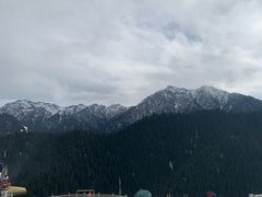 -丝绸之路山地度假区滑雪场