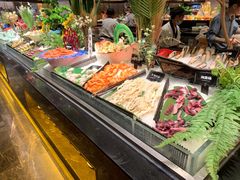 -钱小奴海鲜自助黑金店(杭州滨江龙湖店)