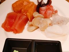 -怡咖啡海鲜自助餐厅(浦东香格里拉店)