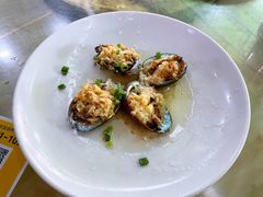 -四川小胡子海鲜(丁村万人海鲜广场店)