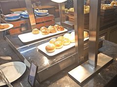 -亚龙湾希尔顿自助餐厅·海鲜·烧烤·沙滩BBQ·现场乐队