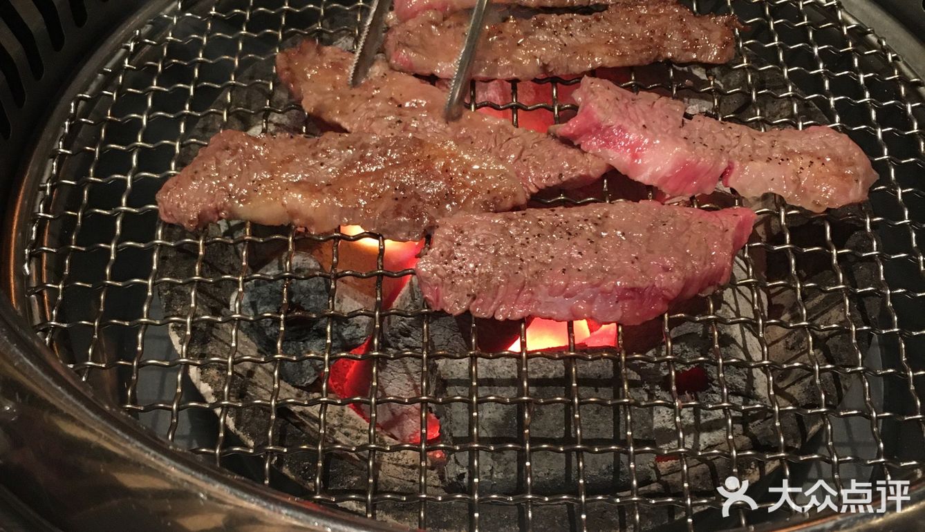 园区万怡开完会，已是午饭时间，跟同事都是无肉不欢的吃货