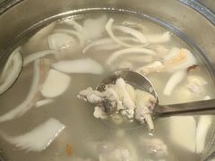 -三个椰子·现砍椰子鸡(金源CBD店)