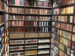 -钟书阁(群光广场店)