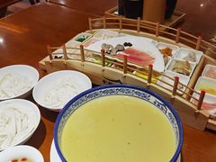 -香麒园·过桥米线·南湖雅宴